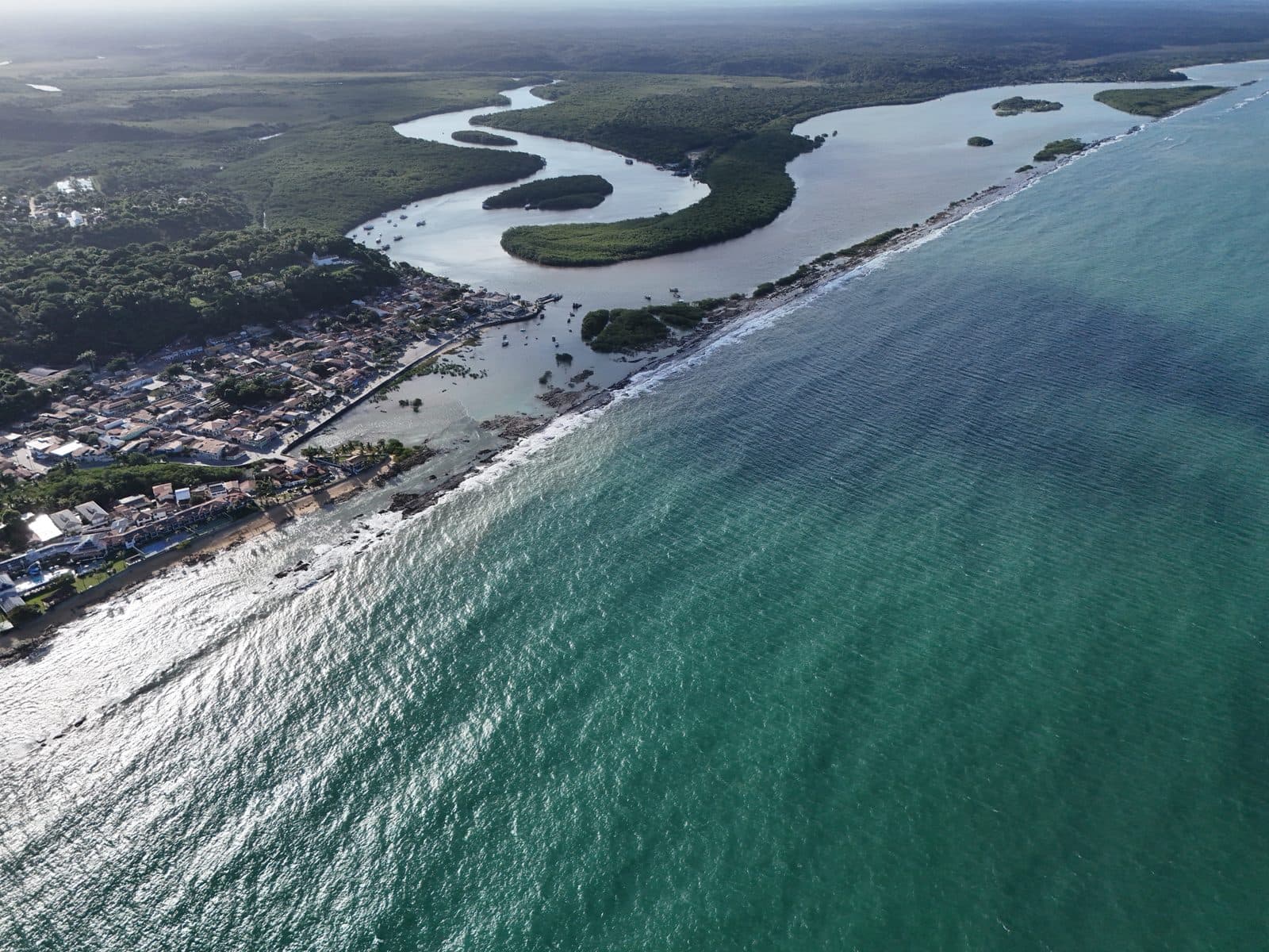 Cidade e a foz · Santa Cruz Cabrália, BA